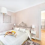 Luxury Lake-front Catullo By Whale Homes Διαμέρισμα *