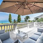 Luxury Lake-front Catullo By Whale Homes *