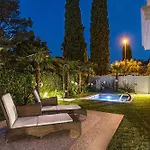 Luxury Lake-front Catullo By Whale Homes