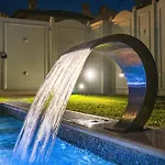 Luxury Lake-front Catullo By Whale Homes Σιρμιόνε