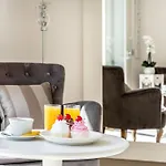 Luxury Lake-front Catullo By Whale Homes Σιρμιόνε