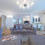 Luxury Lake-front Catullo By Whale Homes Διαμέρισμα Σιρμιόνε