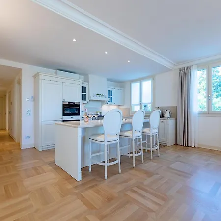 Luxury Lake-front Catullo By Whale Homes Sirmione