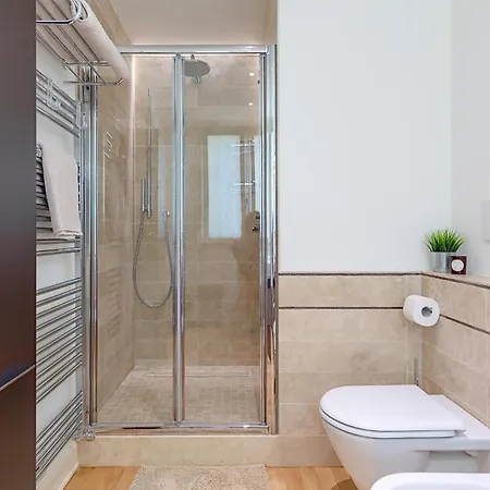 Apartment Luxury Lake-front Catullo By Whale Homes Sirmione